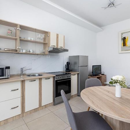 Apartment Ana Solin Eksteriør bilde