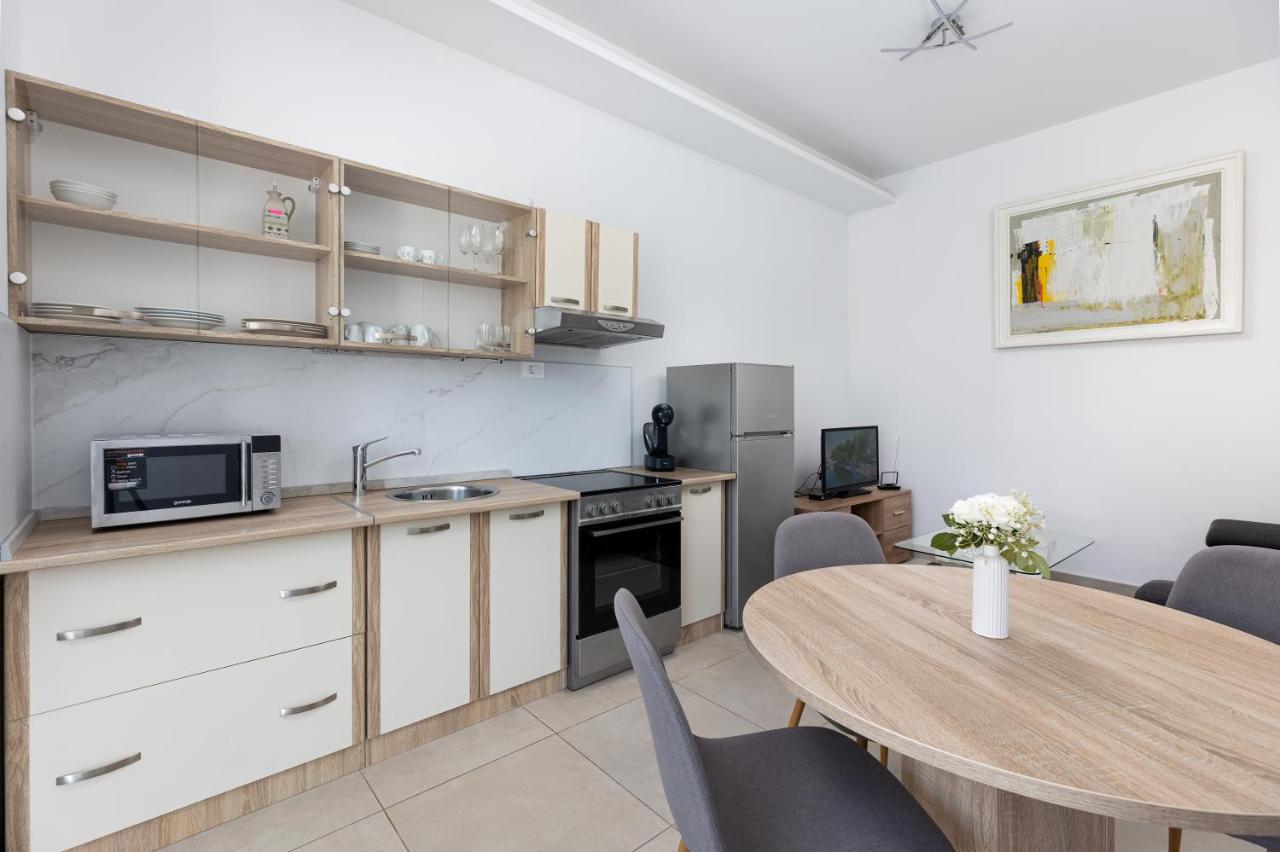 Apartment Ana Solin Eksteriør bilde